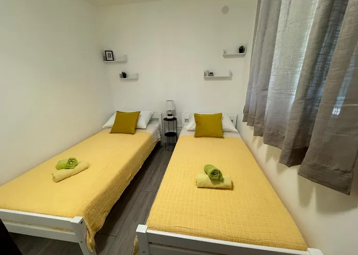 Garden View דירה