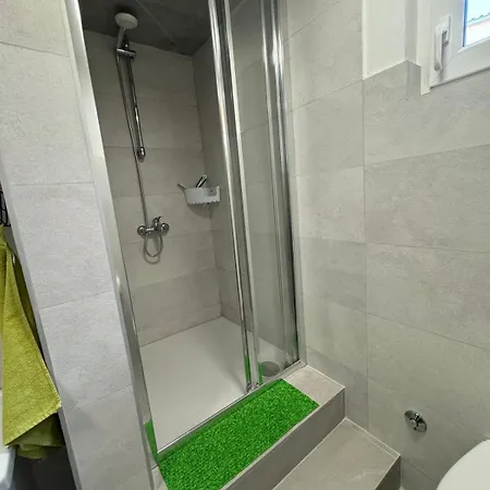 Garden View Apartment *