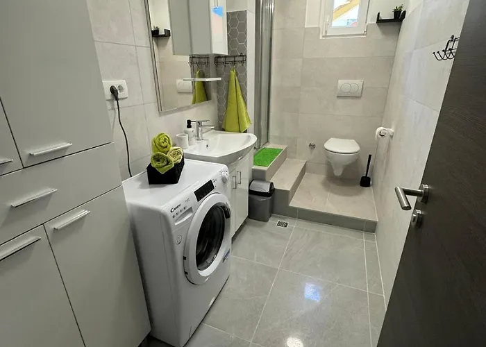 Garden View Сали